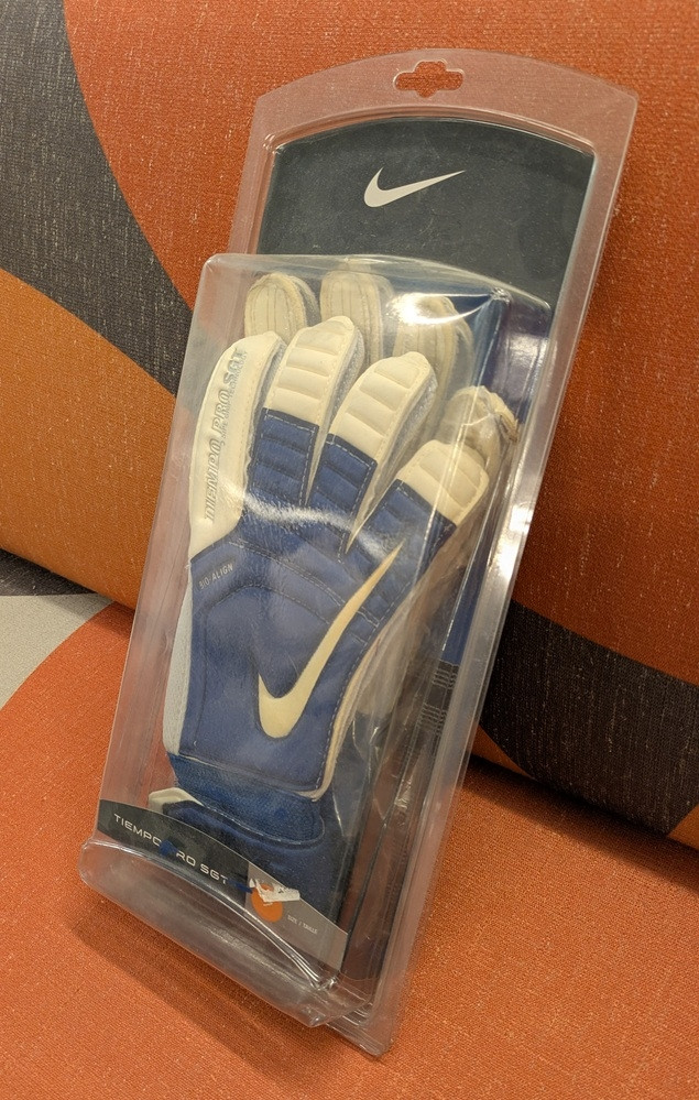 Nike Tiempo Pro SGT Gloves